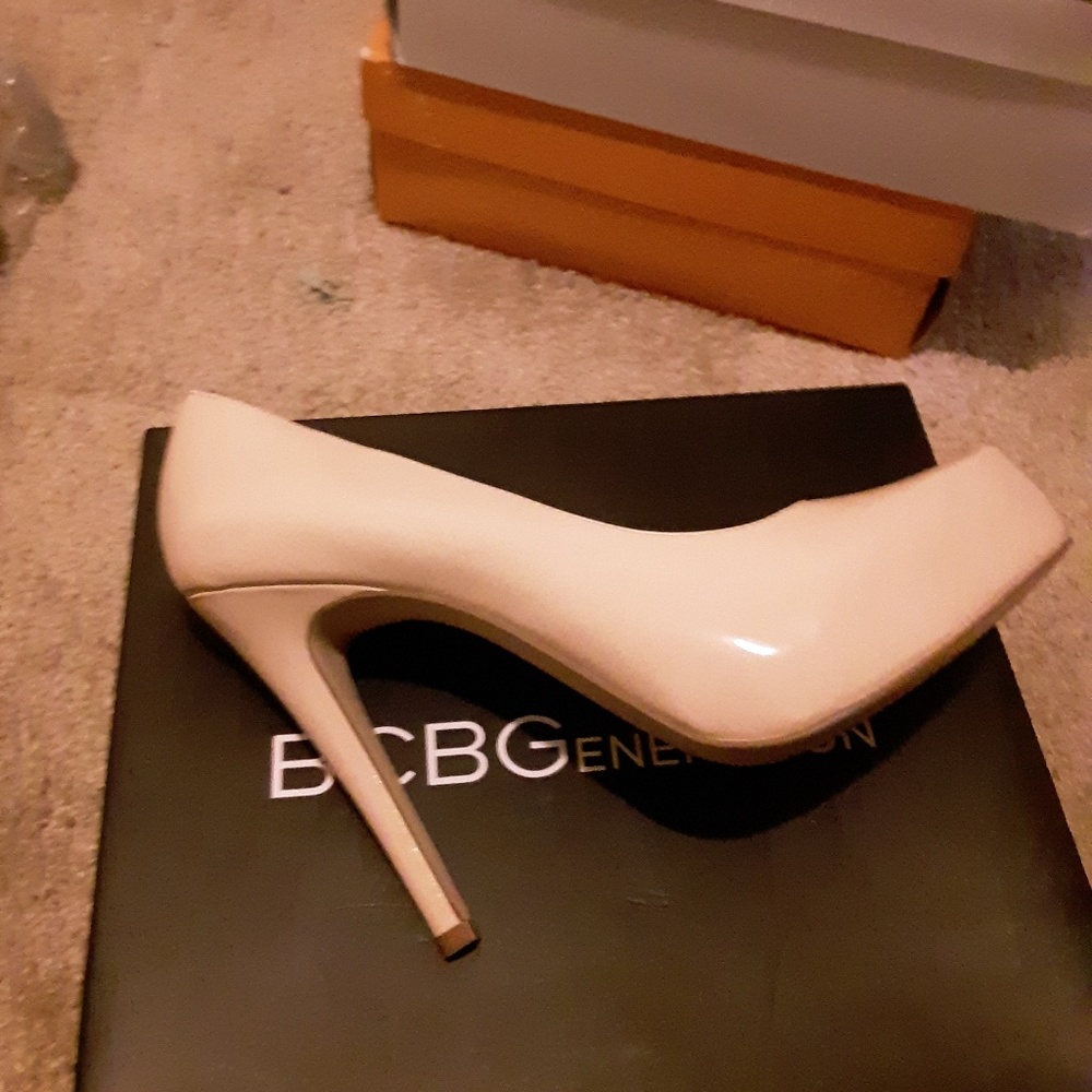 BCBG HEELS